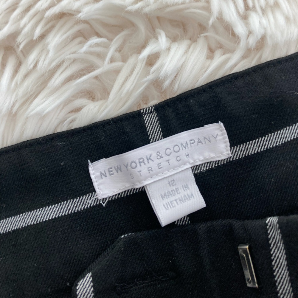 New York & Company Black and White Plaid Women's Trousers - Picture 2 of 3